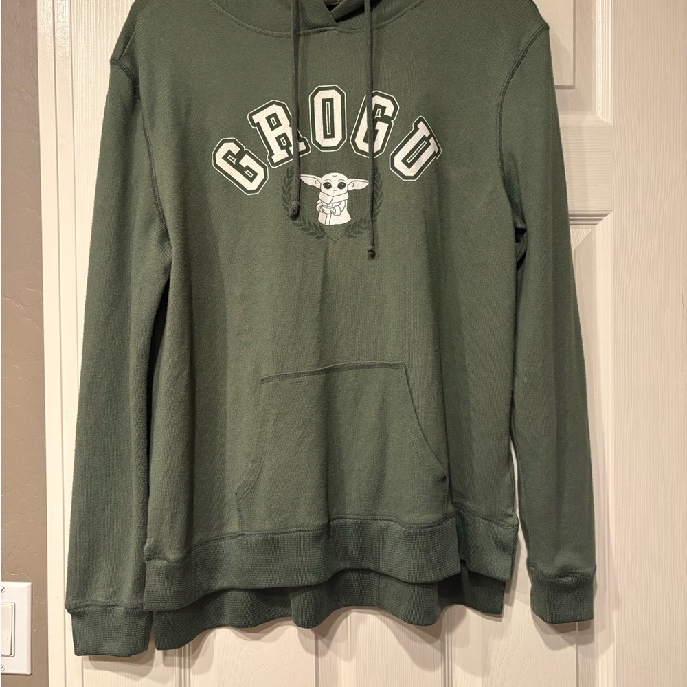 GROGU Star Wars Baby Yoda Green Hoodie Size XL Soft Cozy Sweatshirt Disney